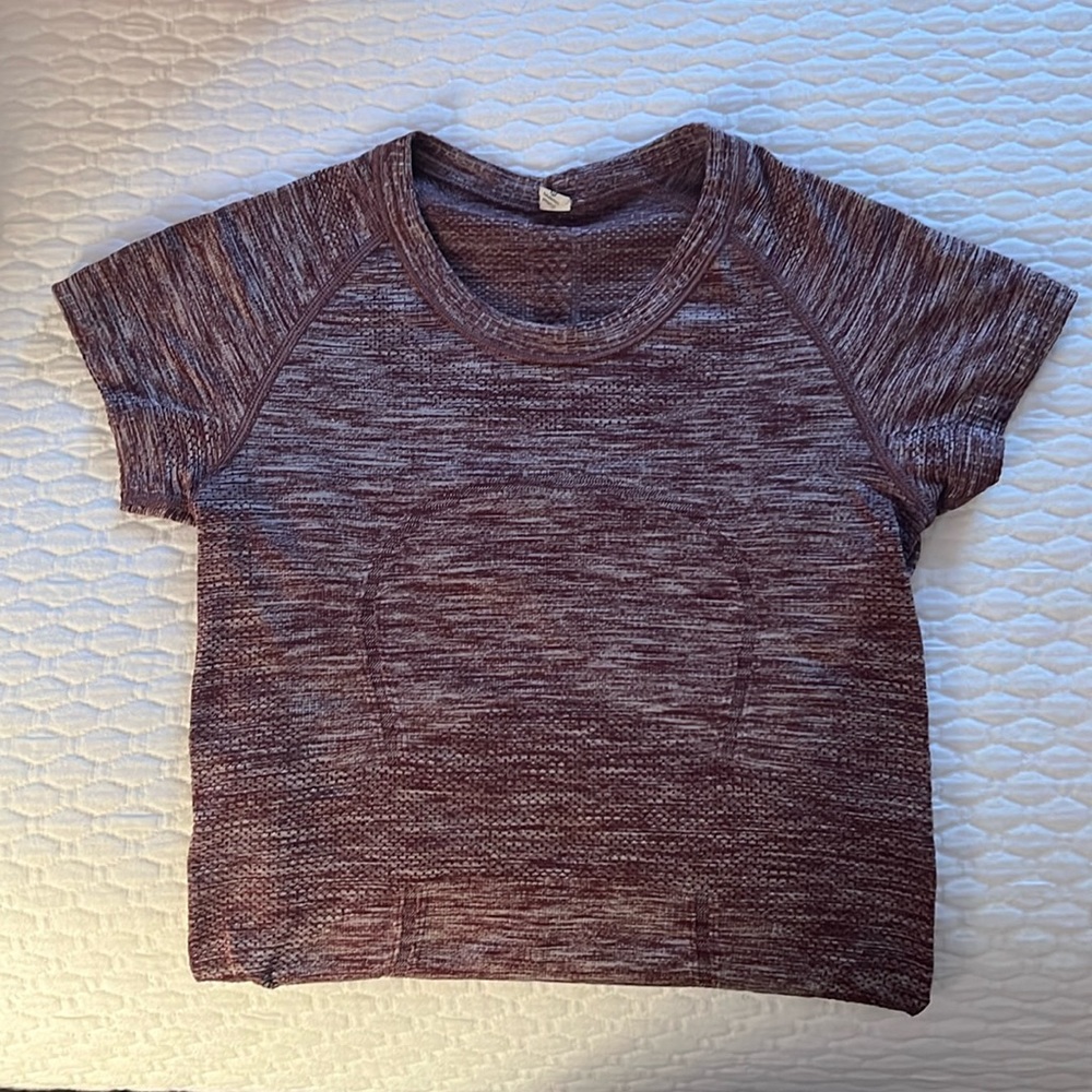 Lululemon Swiftly Tech Short-Sleeve Top (first generation)